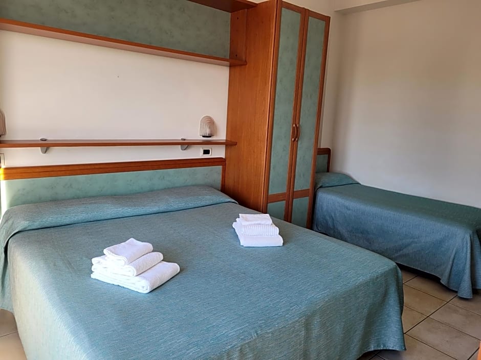 HOTEL ADRIA BEACH