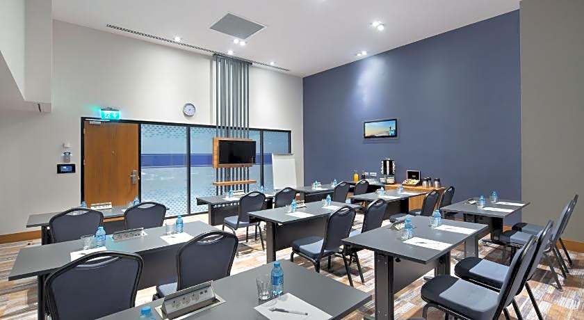 Hampton by Hilton Kocaeli Symbol