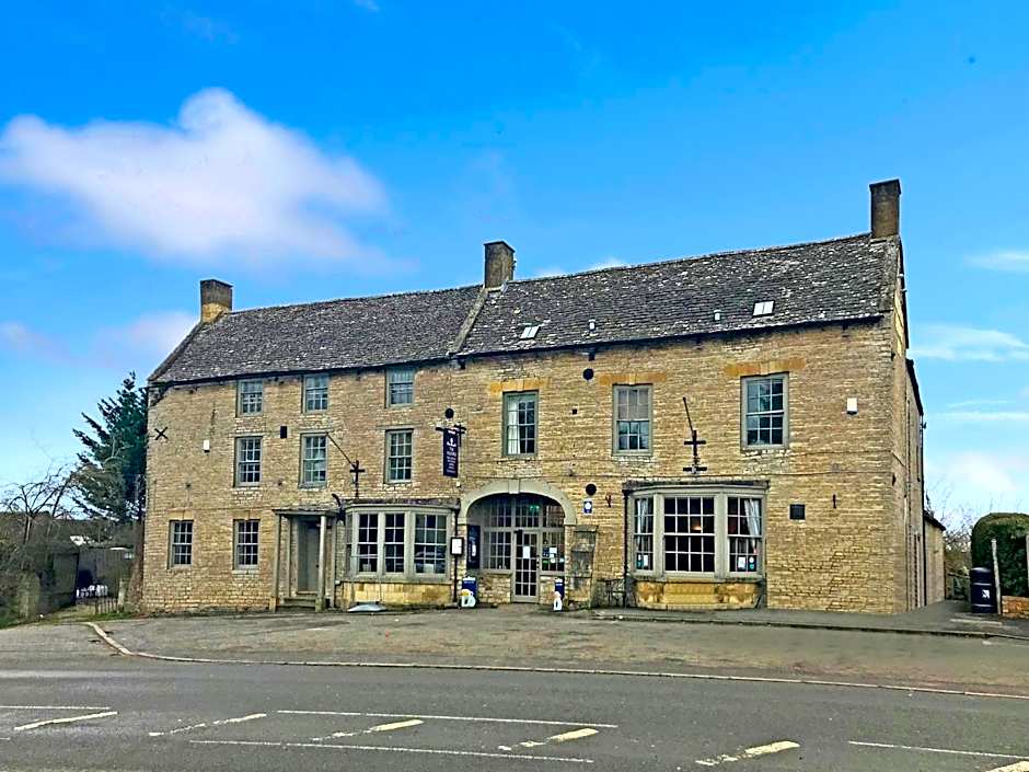 The Halford Bridge Inn