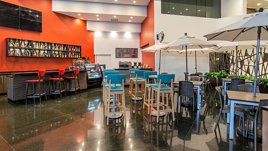 Holiday Inn Mexico Dali Airport by IHG