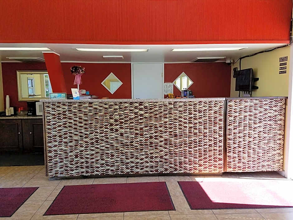 Economy Inn Fresno Yosemite '''NEWLY REMODELED'''