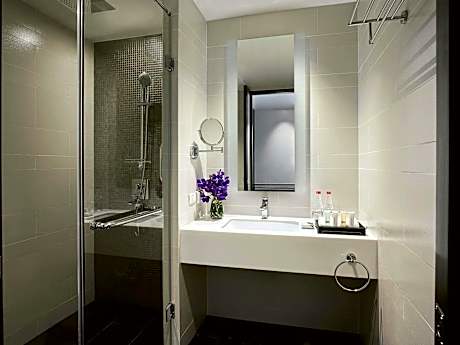 Superior Twin with Chocolate Hour