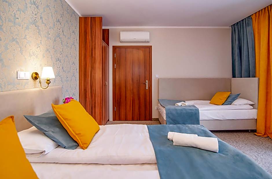 Pod Wzgórzem Bed & Breakfast