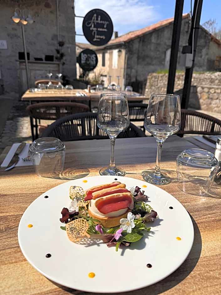 Auberge du Vieux Lanas Logis Hotel Restaurant