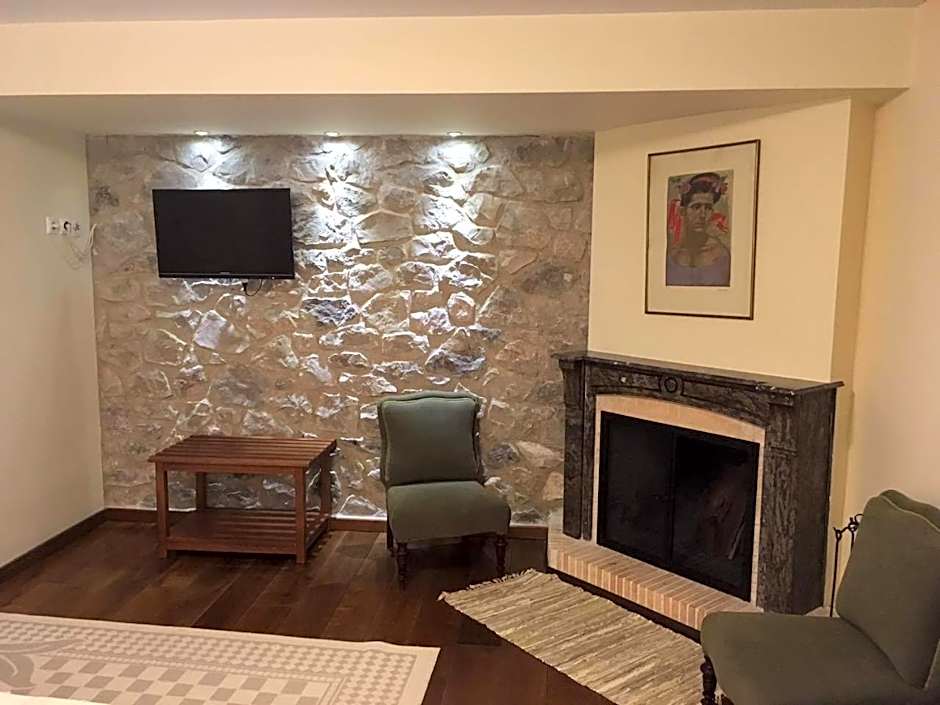 Ellinon Thea Arachova