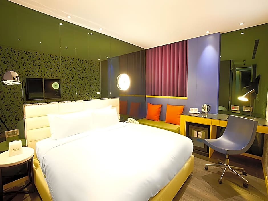 Royal Group Hotel Buo Ai Branch