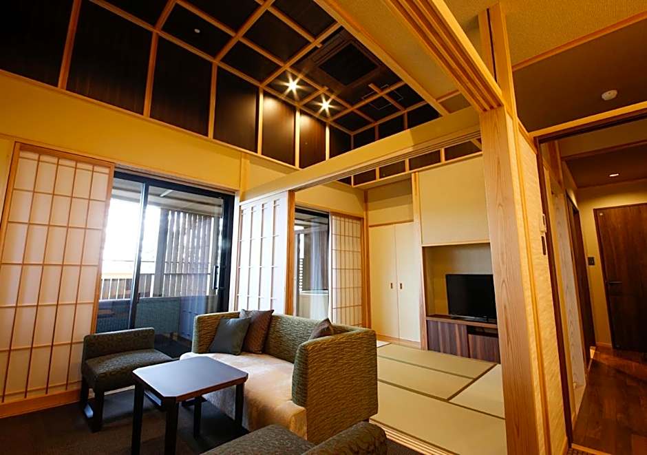 Awaji Hamarikyu Takumi