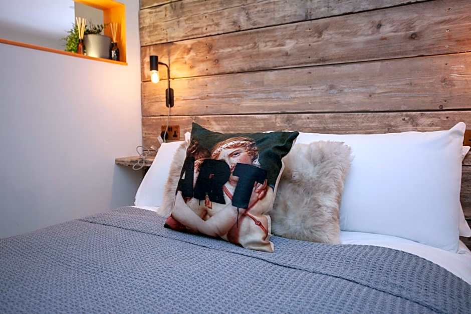 Higgihaus Aparthotel, Clare Street