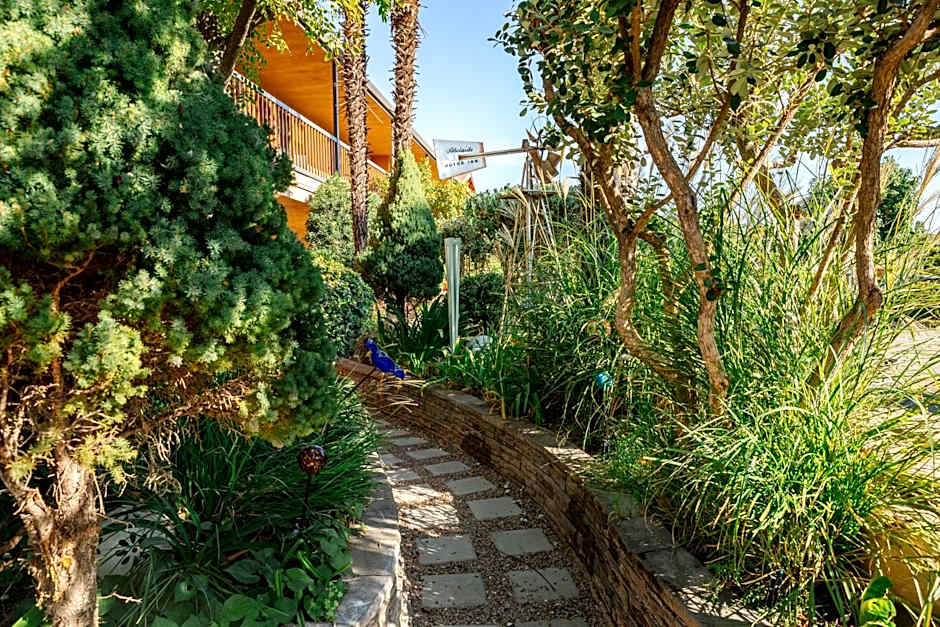 Adelaide Inn