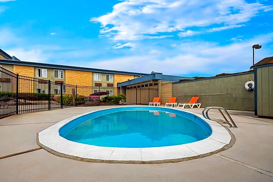 Days Inn by Wyndham Mt. Vernon