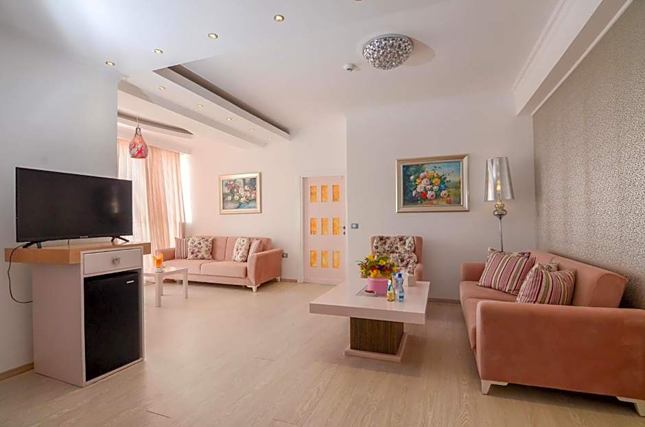 Phoenicia Luxury Hotel