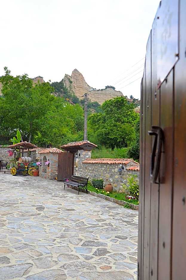 Family Hotel Dinchova kushta