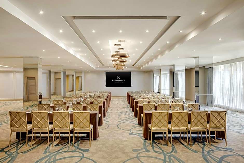 Renaissance Panama City Hotel