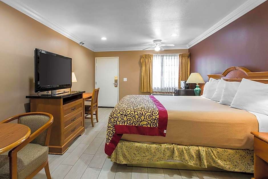 Rodeway Inn Cypress - Buena Park