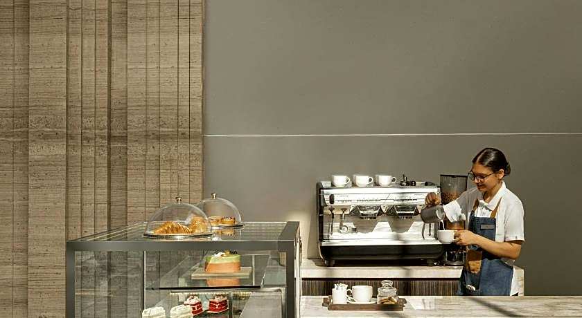 Renaissance Lucknow Hotel