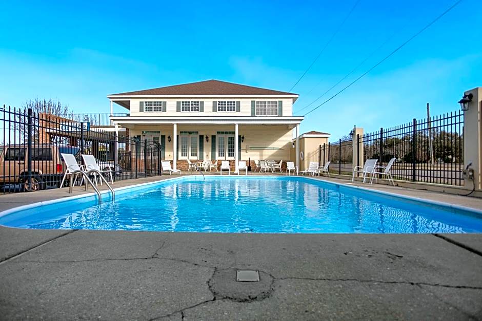 Edgewater Inn - Biloxi Beach