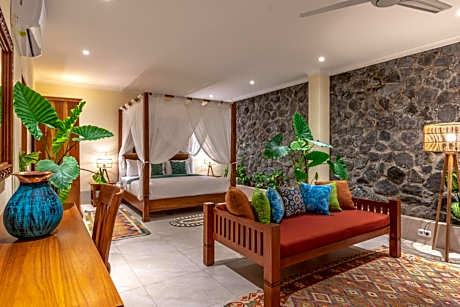 Deluxe King Studio