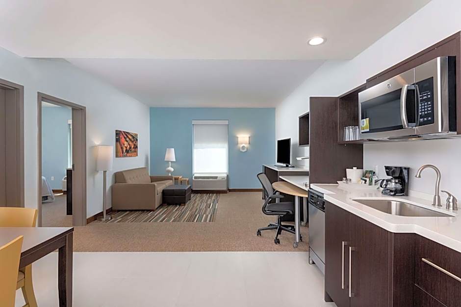 Home2 Suites by Hilton Charlotte University Research Park