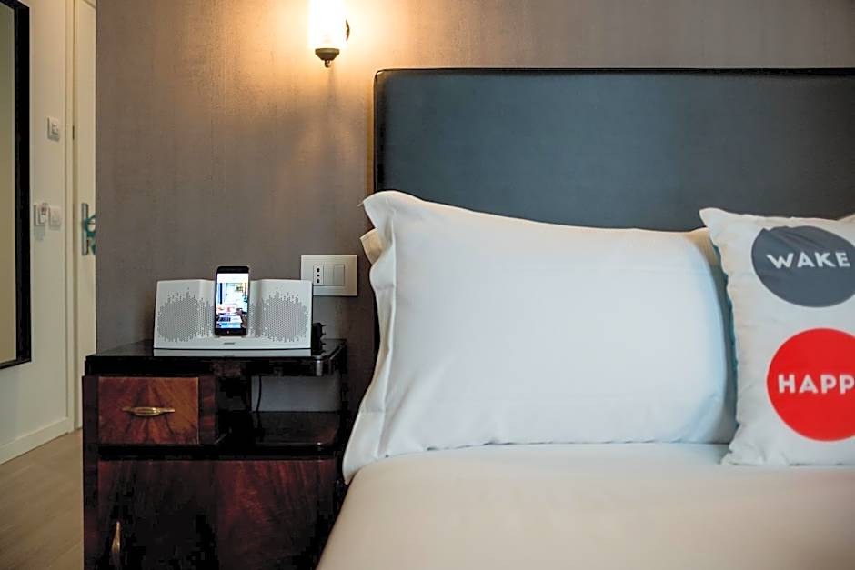 Up Hotel