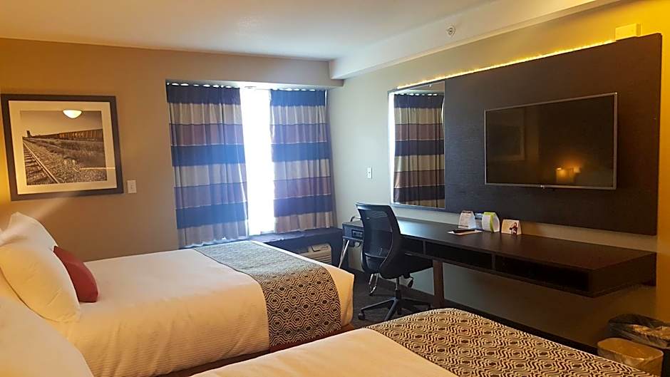 Microtel Inn & Suites By Wyndham Whitecourt
