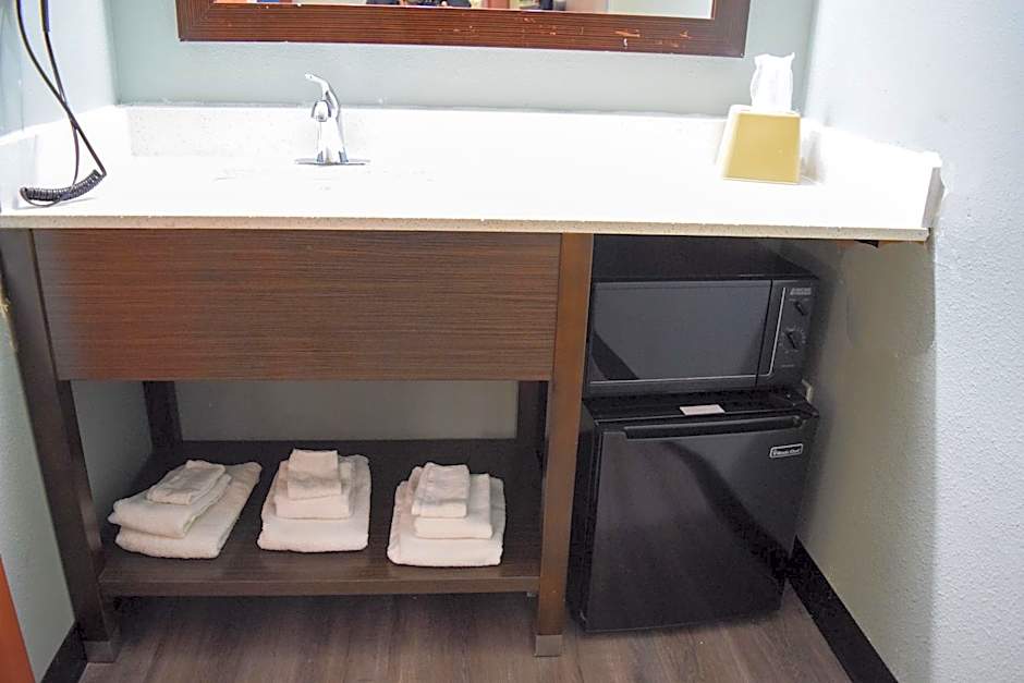 Super 8 by Wyndham Raleigh Downtown South