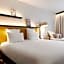 Mercure Paris Bercy Bibliotheque