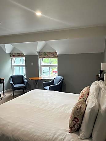 Casey's Of Baltimore Collection