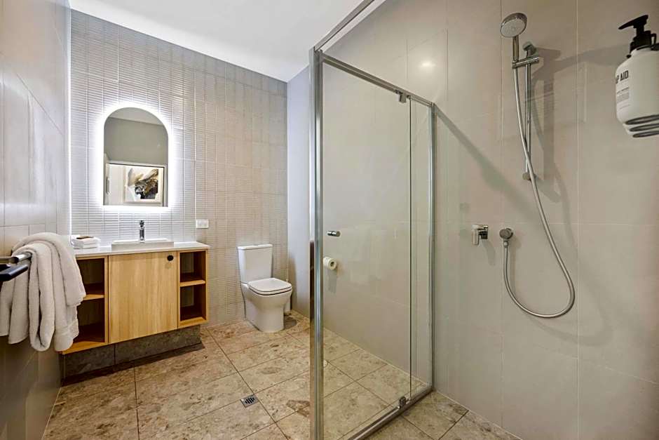 Comfort Inn Regal Park