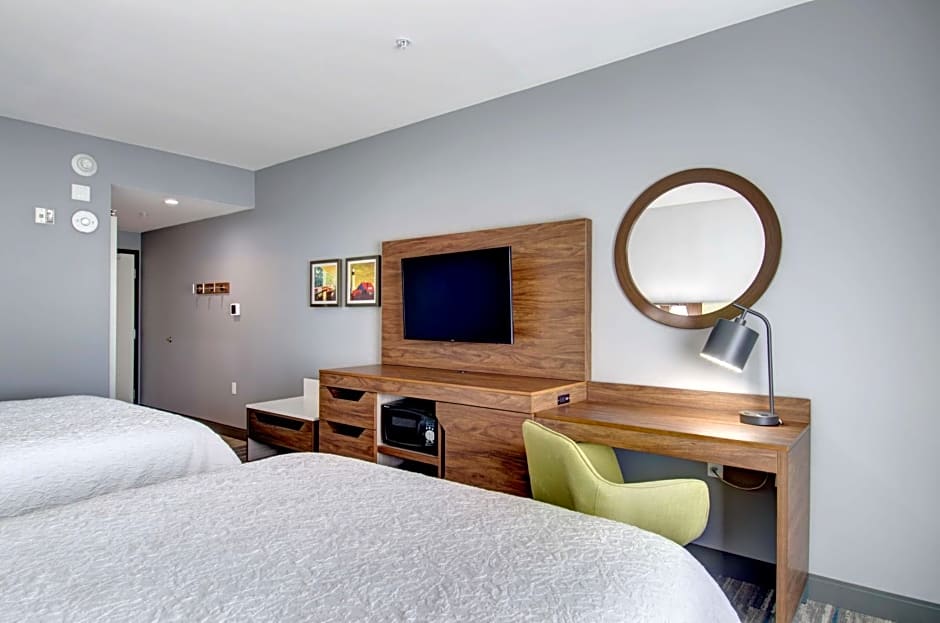 Hampton Inn By Hilton & Suites Portland, ME