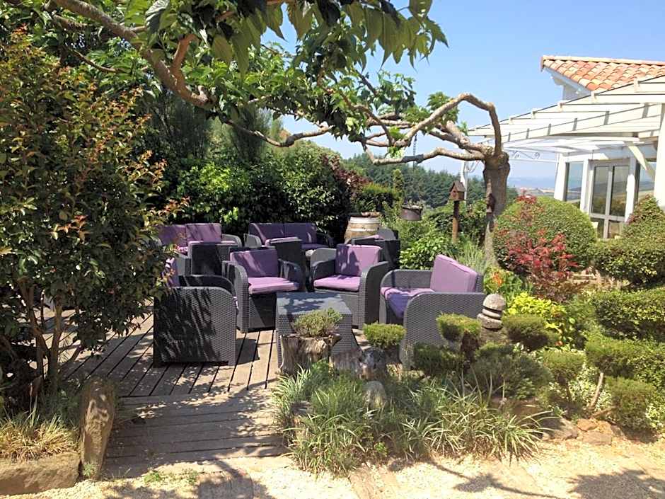 Domaine du Mont Monnet - Chambre d'hôtes & Gîte