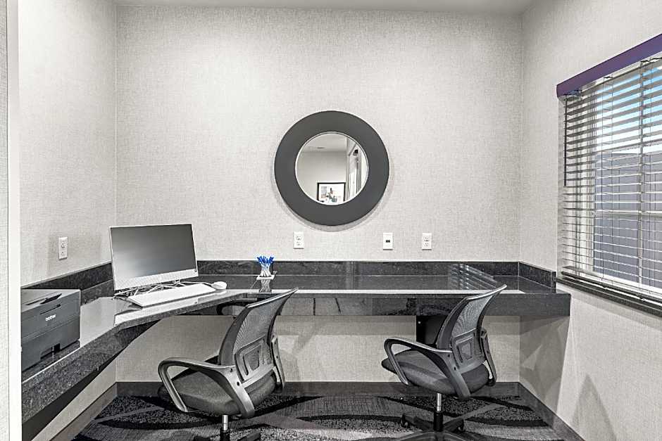 Cobblestone Hotel & Suites - Denmark