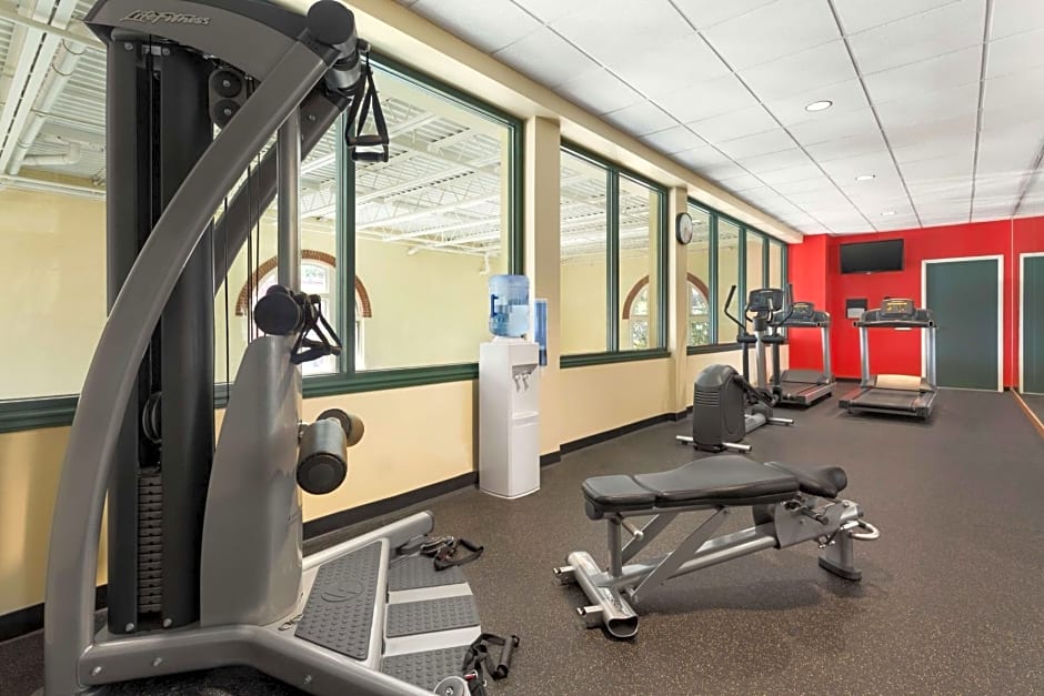 Country Inn & Suites by Radisson, St. Charles, MO