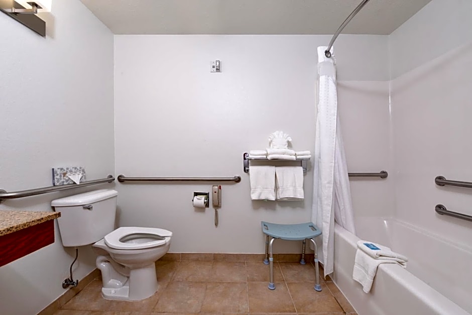 Holiday Inn Express Hotel & Suites Omaha West By IHG
