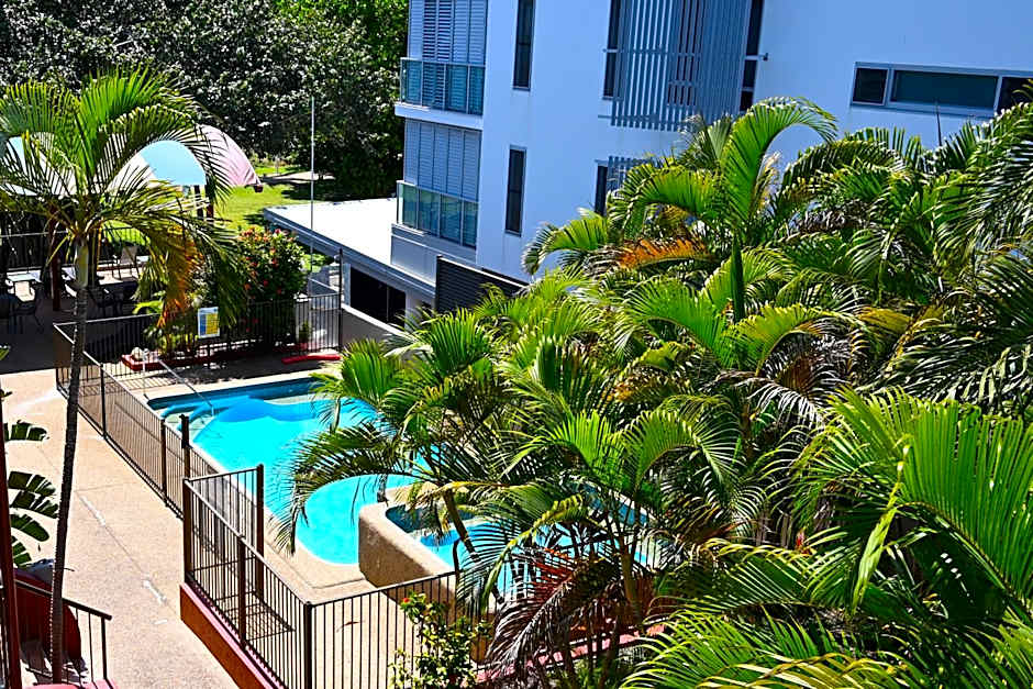 Waters Edge The Strand