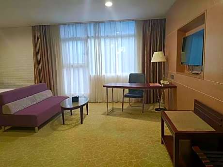 Deluxe VIP Room