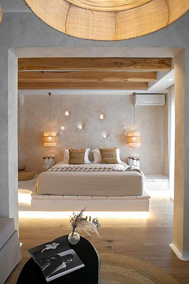 TERRA FOS NAXOS STUDIOS