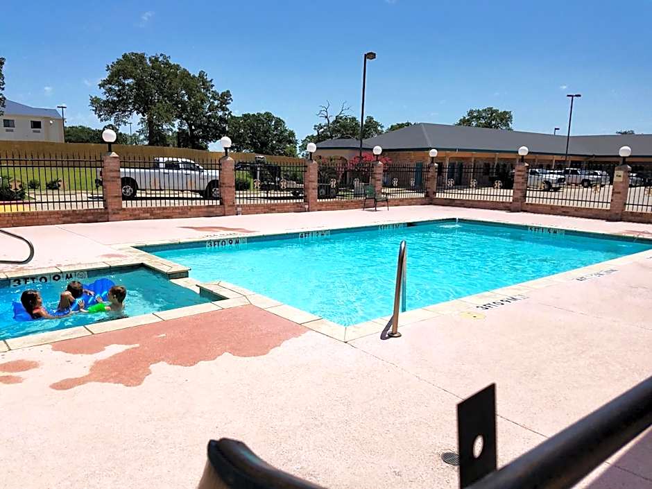 Quality One Motel