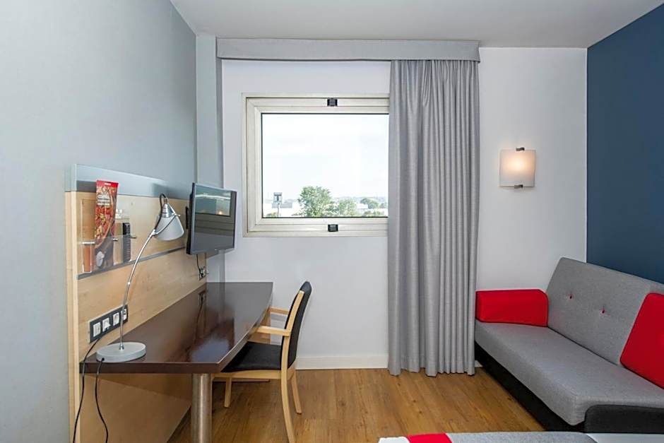 Holiday Inn Express Barcelona - Montmeló By IHG
