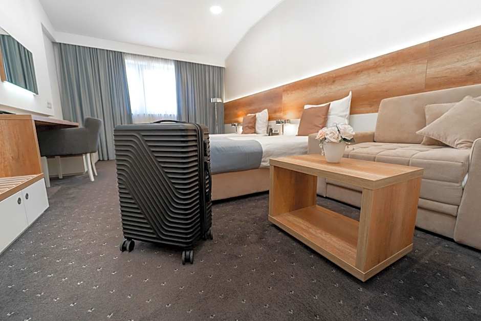 Hotel Santiny