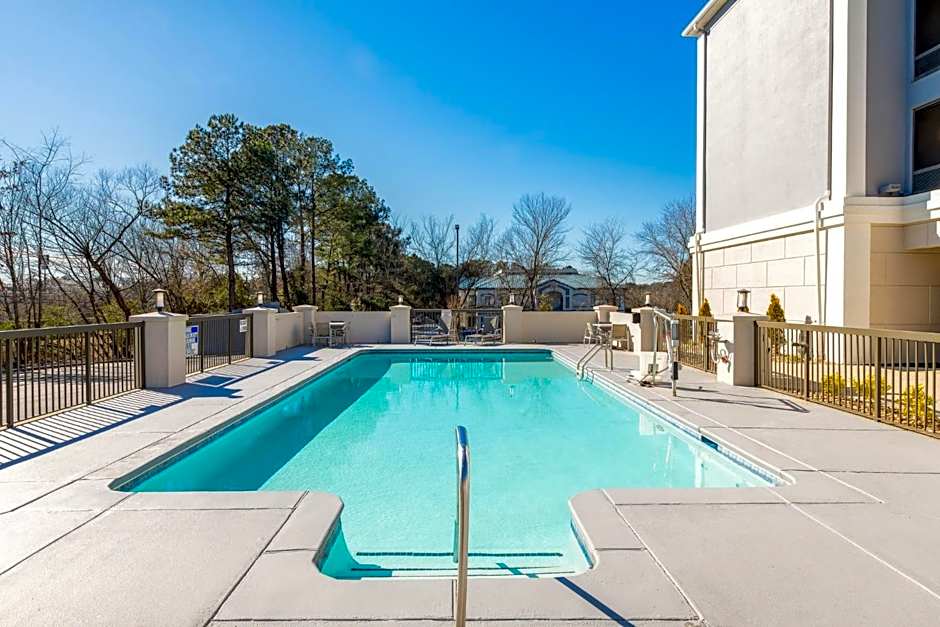 Holiday Inn Express Atlanta West - Theme Park By IHG