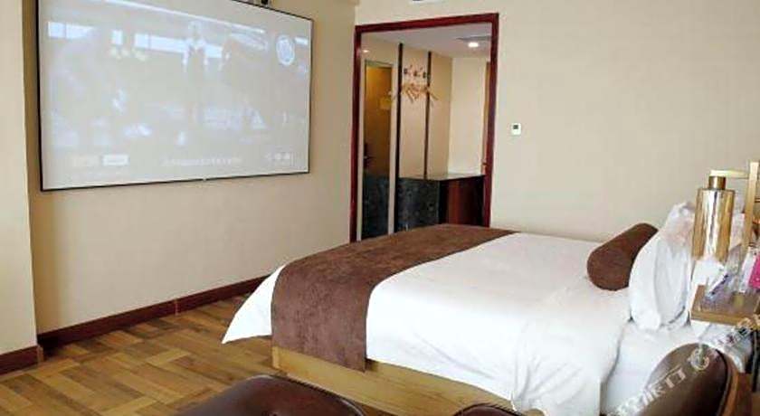 James Joyce Coffetel Baoding Railway Station