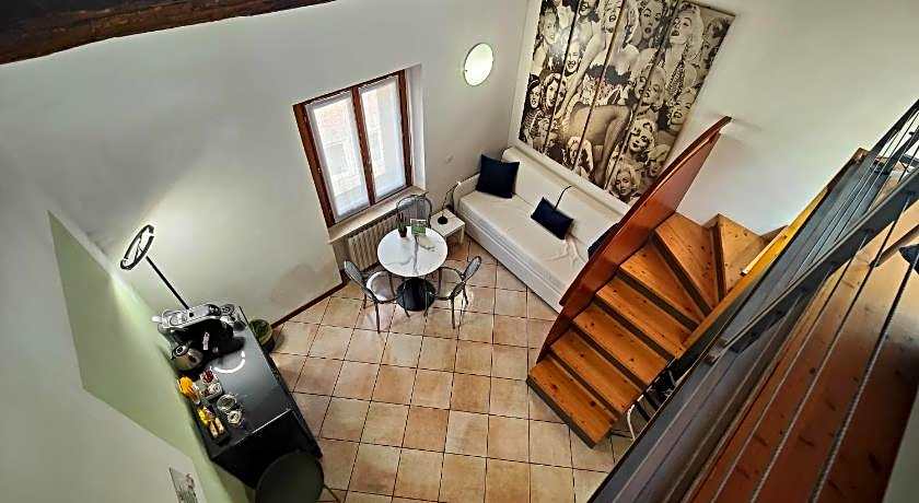 Giardino Giusti House & Court