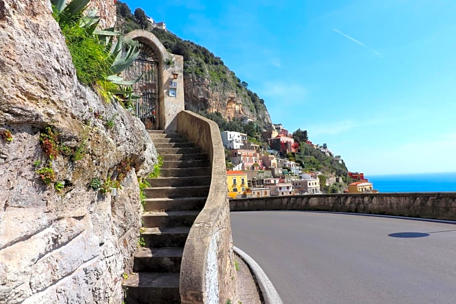 Estate4home - MAISON LIRIO