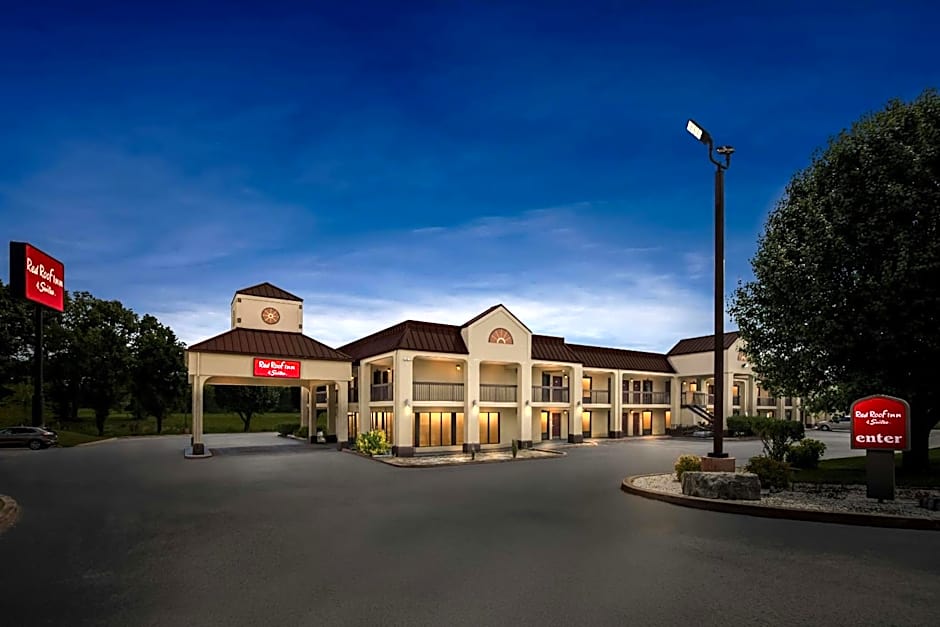 Red Roof Inn & Suites Clinton, TN