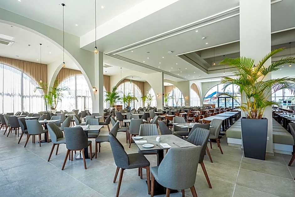 Louis Phaethon Beach