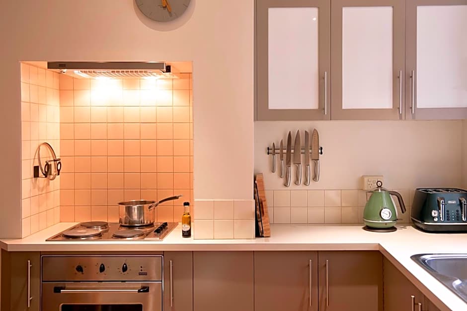 Lotus Gogh Apartment