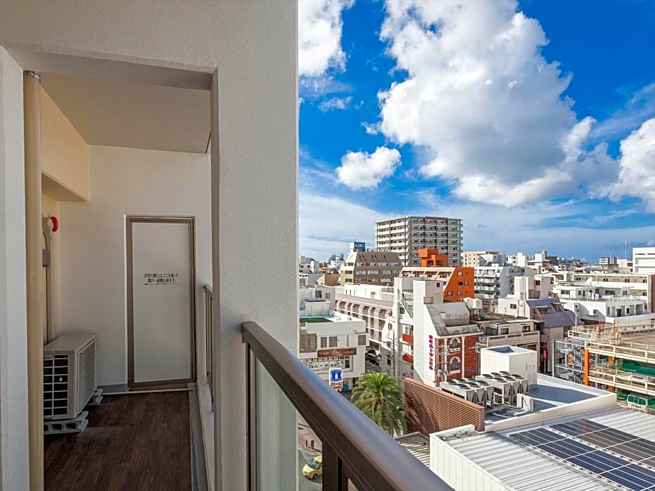 Kariyushi COndominium Resort Naha Living Inn Asahibashiekimae Annex and Premier