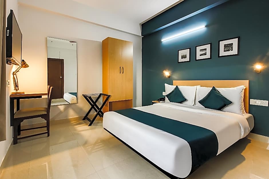 OYO 77383 Silverkey Kondapur, Near Sanskrit School – Hyderabad, 