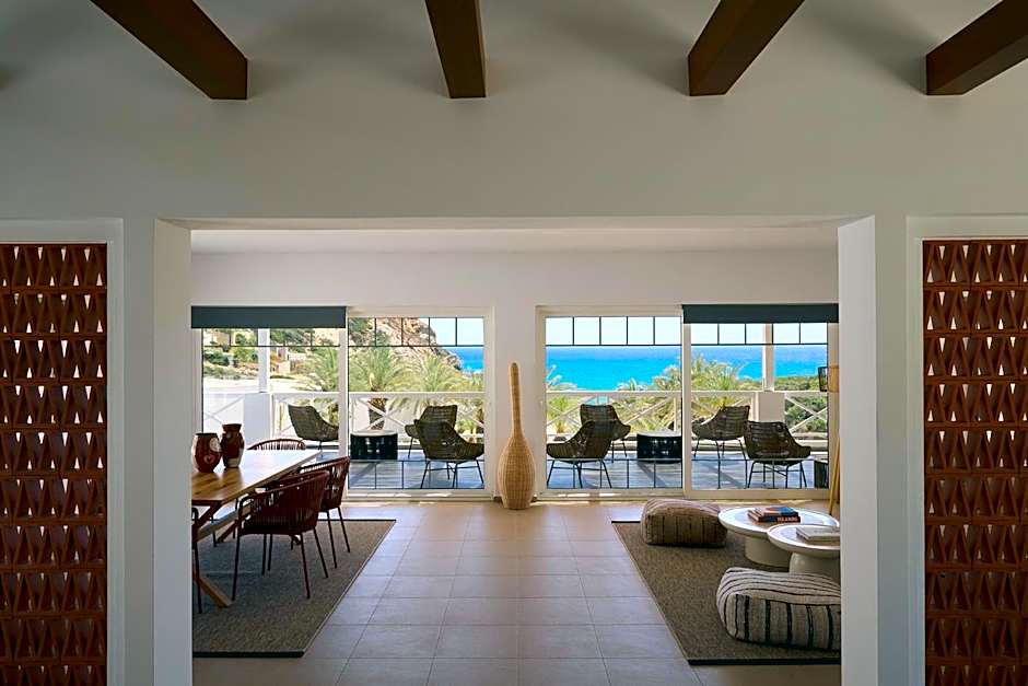 Golden Milos Beach Ηouse by Domotel