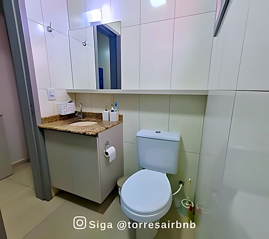 Apto 02 quartos | Ar condicionado | 500mts do mar